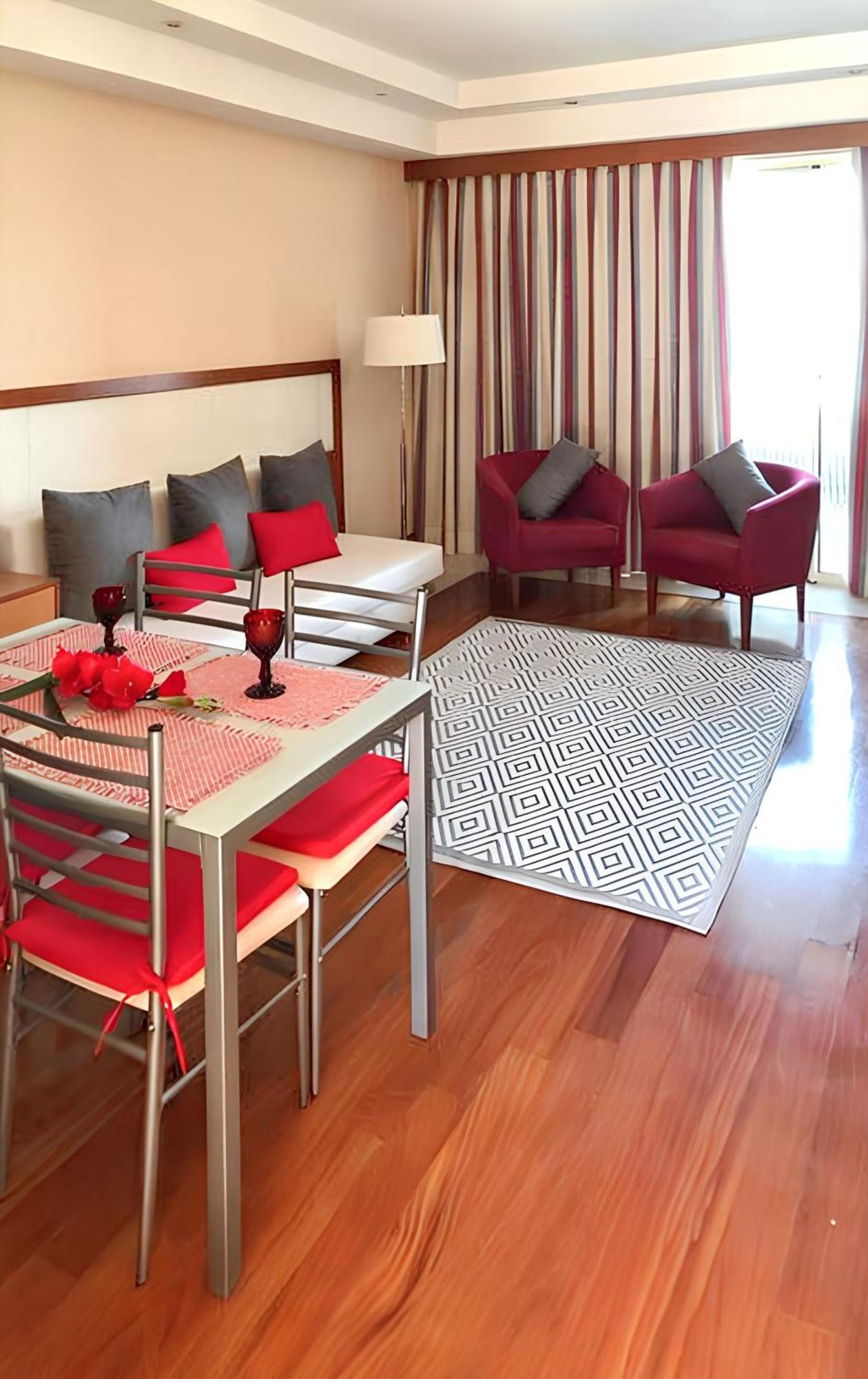 Charming Apartment In Estombar With Private Pool. ภายนอก รูปภาพ