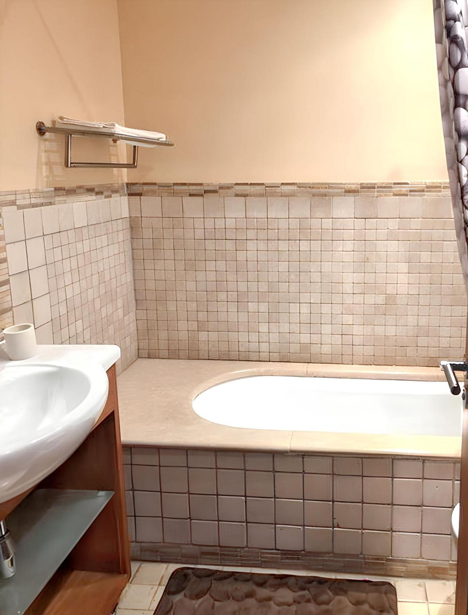 Charming Apartment In Estombar With Private Pool. ภายนอก รูปภาพ