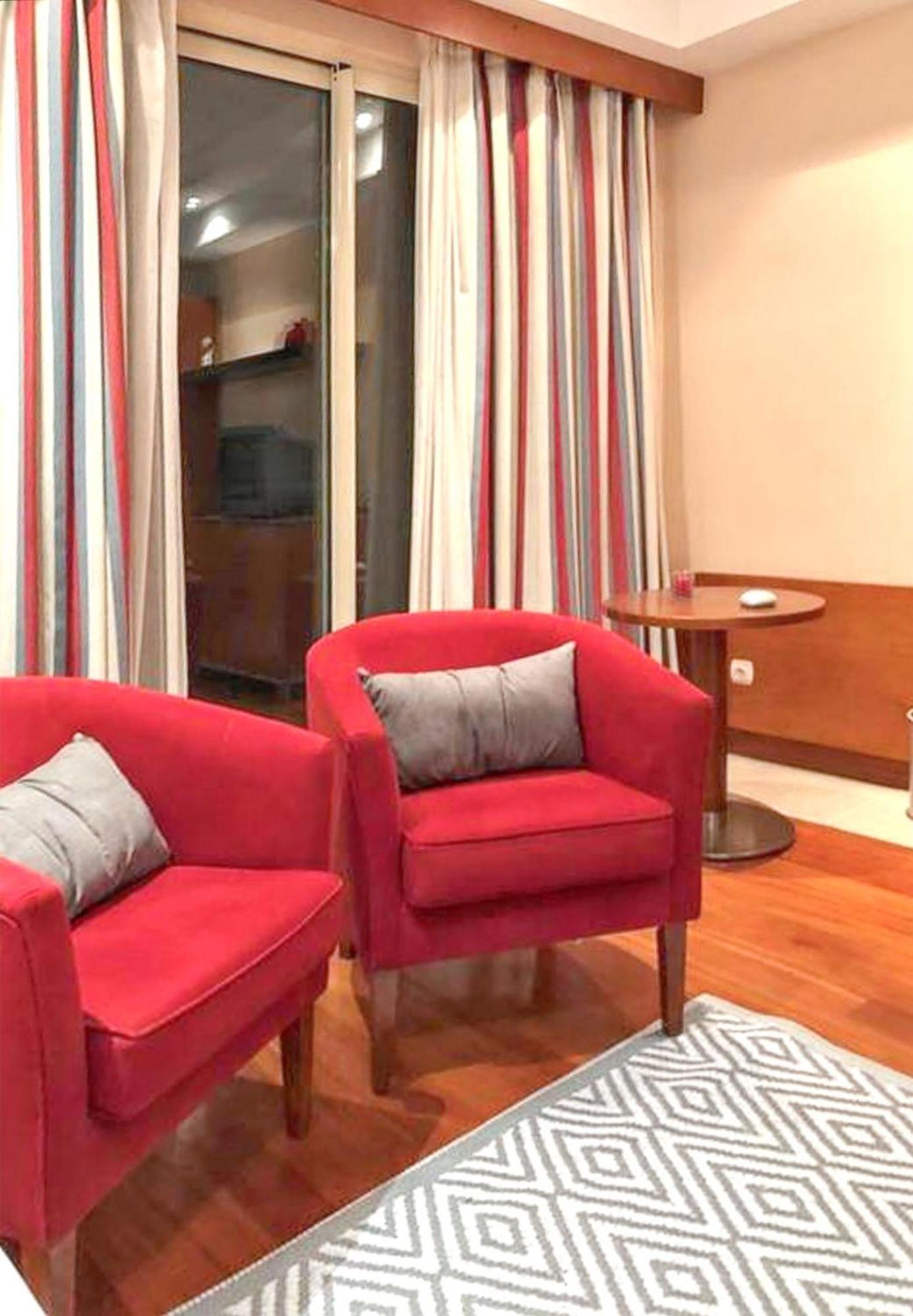 Charming Apartment In Estombar With Private Pool. ภายนอก รูปภาพ